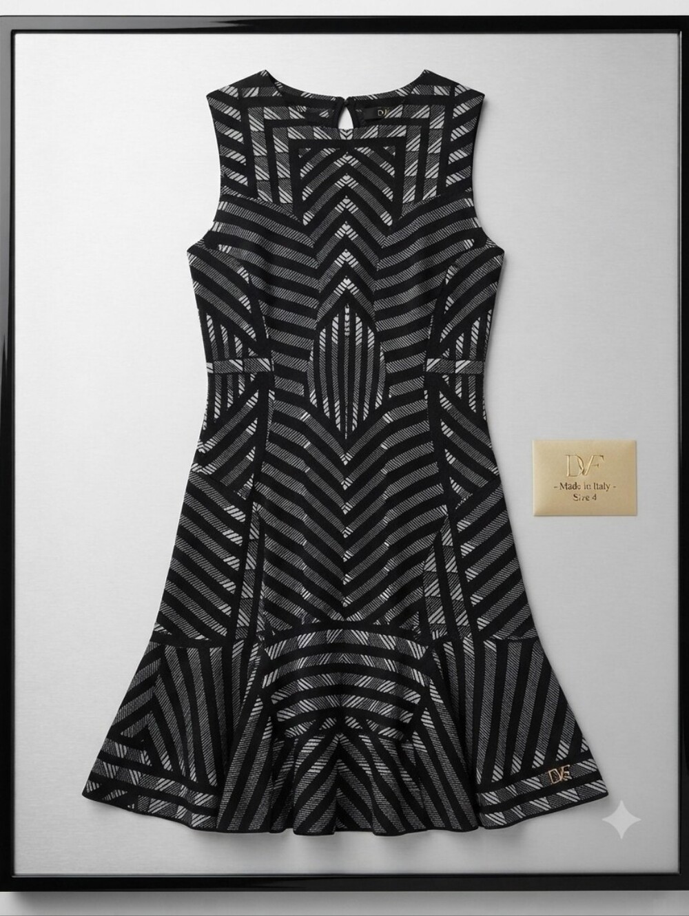 Diane von Furstenberg Black White Geometric Knit Dress Size 4 - Picture 7 of 11